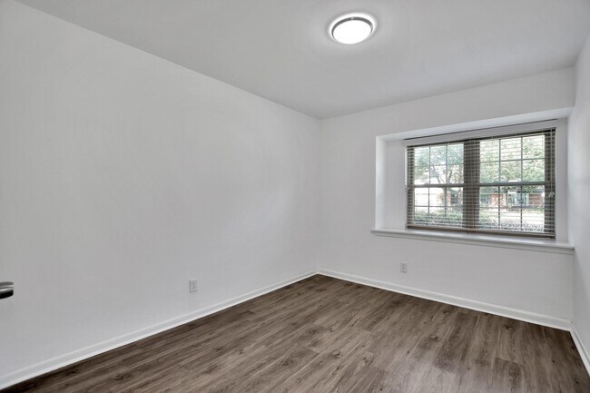 Building Photo - 10513 Moorberry Ln