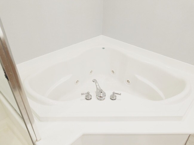 Building Photo - Terrace