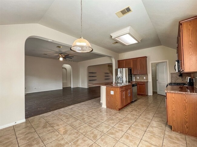 Building Photo - 24811 Mason Trail Dr