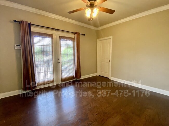 Building Photo - 888 S Kenilworth Pkwy