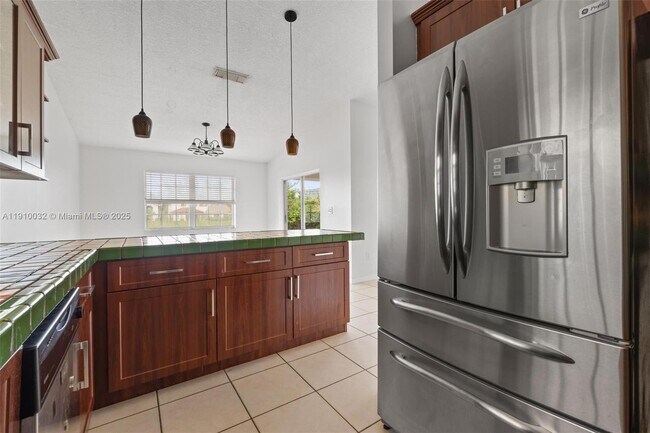 Building Photo - 15793 SW 43rd St