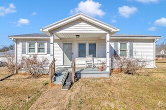 Building Photo - Stunner of Bear Creek