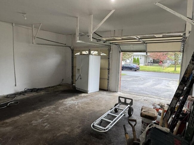 Building Photo - 1547 Lenox Pl