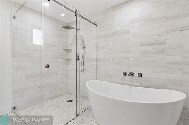 Building Photo - 6148 NW 74th Terrace