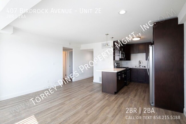 Building Photo - 2 Bedroom with W/D in Unit in a Beautiful ...