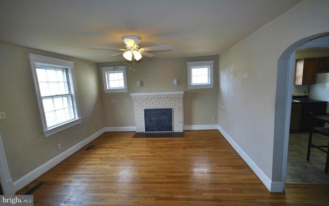 Building Photo - 2910 16th St S