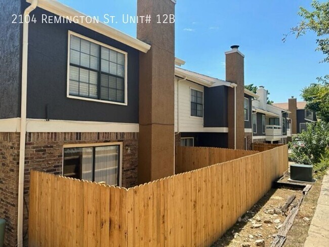 Building Photo - 2104 Remington St