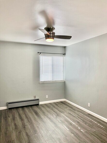 Building Photo - 1806 Cole Ave