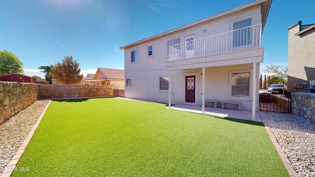 Building Photo - 12231 Tierra Baja Way