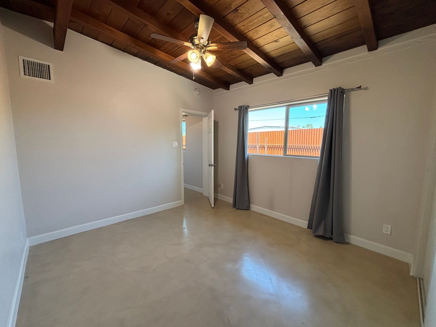 Building Photo - 5128 E Pima St