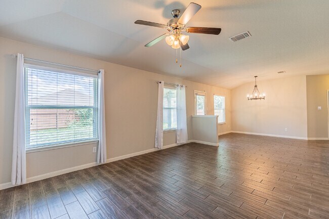 Building Photo - 925 Cypress Ml