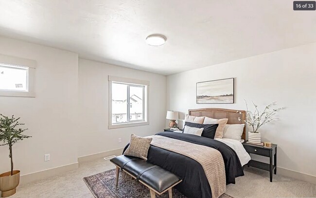 Building Photo - BEAUTIFUL 3 Bed 2.5 Bath Townhome Available!