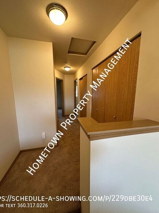 Building Photo - 407 Yauger Way NW