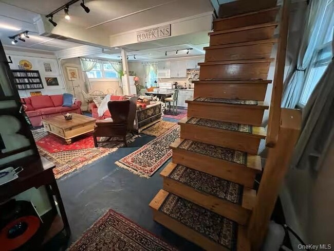 Building Photo - 149 Jaycox Rd