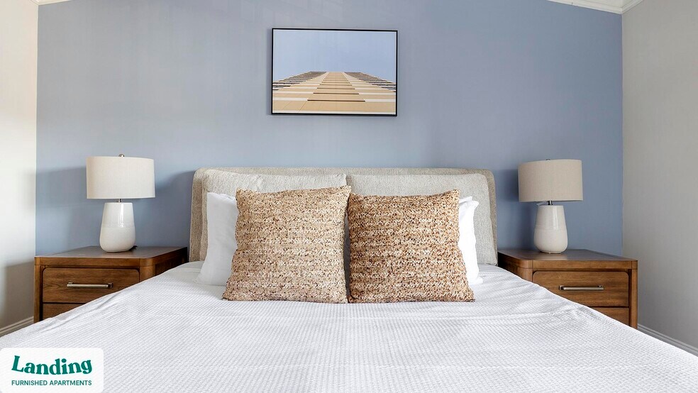 Building Photo - 100 Crossing Blvd