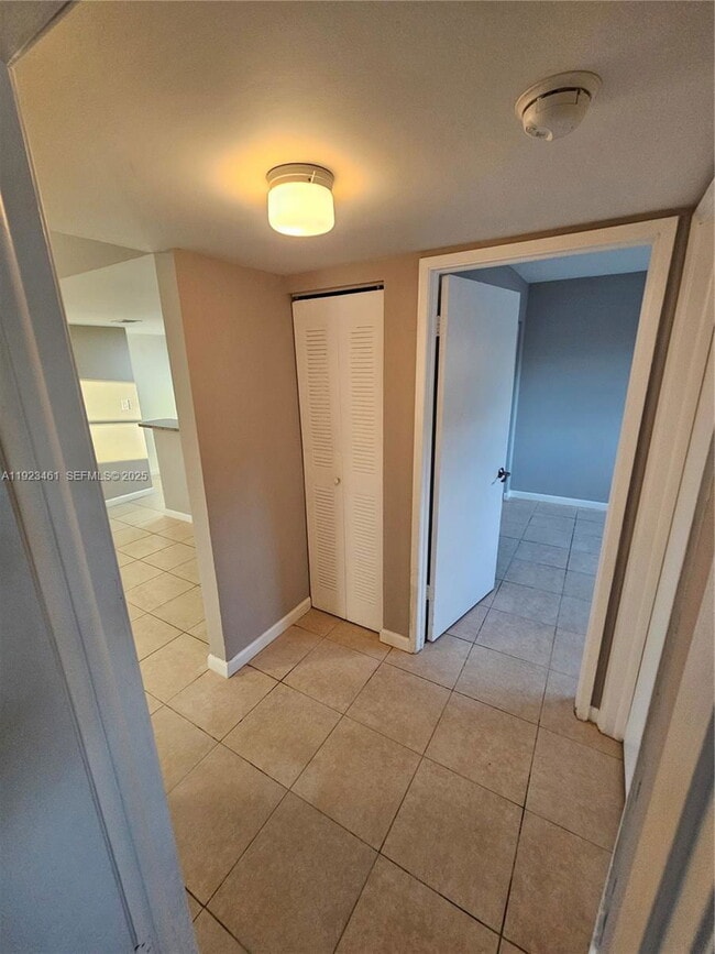 Building Photo - Nob Hill Lane, Sunrise, FL 33351 - 3 BR 2 BA condo