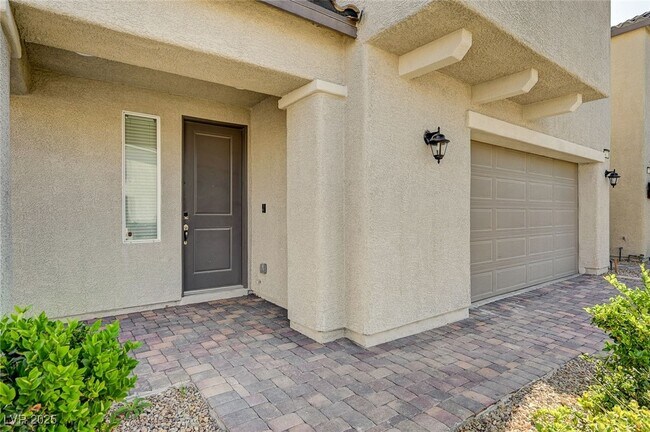 Building Photo - 4630 Summer Azure St