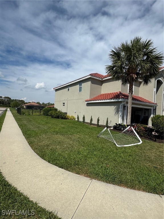 Building Photo - 2501 Laurentina Ln