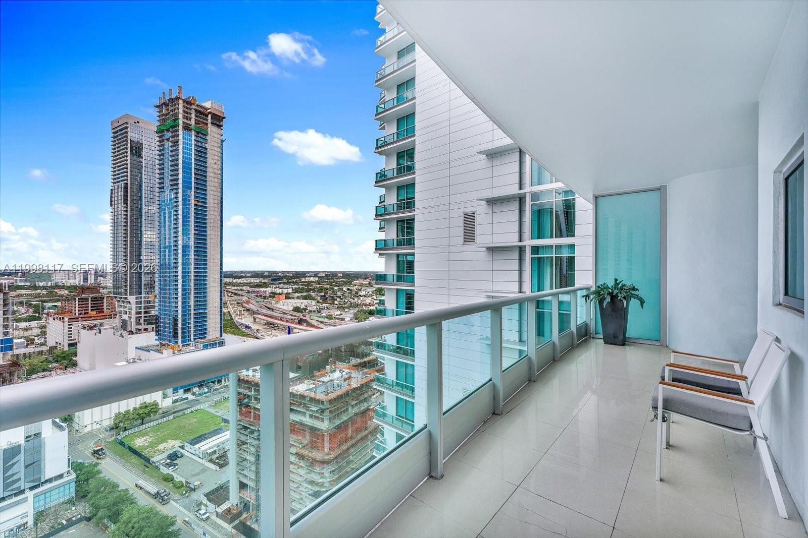 Building Photo - 900 Biscayne Blvd