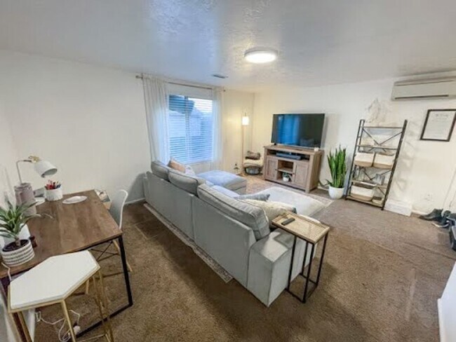 Building Photo - 1B/1B Pet Friendly Apartment South of BYU