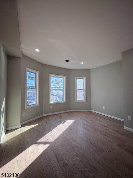 Building Photo - 788 E 18th St