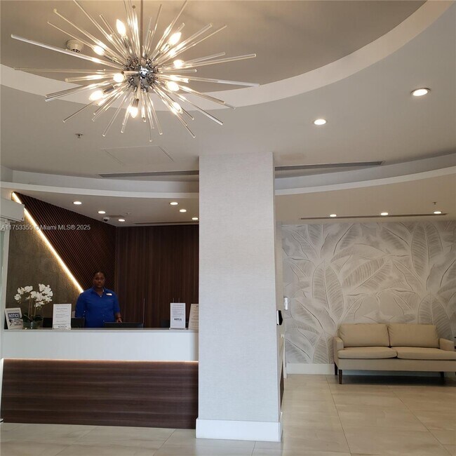 Building Photo - 3001 S Ocean Dr