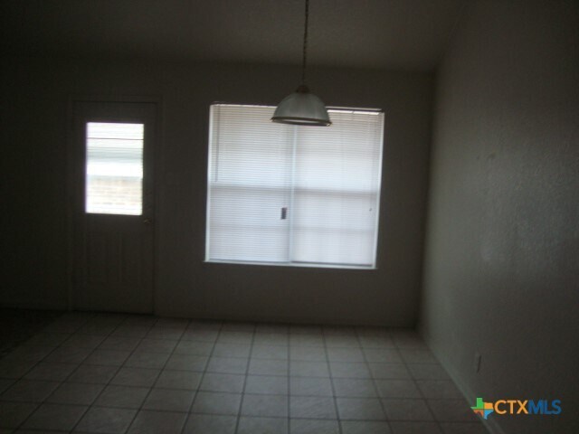 Building Photo - 4606 John David Dr