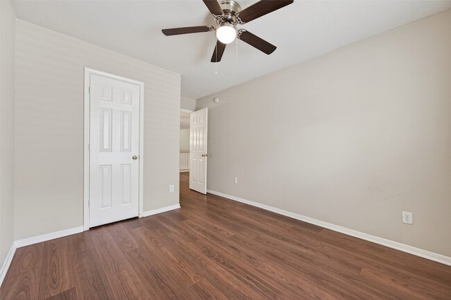 Building Photo - 2610 Argos Dr