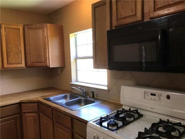 Building Photo - 4307 Shallowbrook Trail