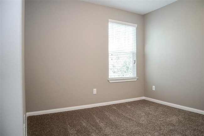Building Photo - 118 Artesian Way