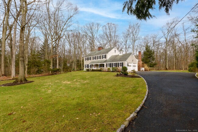 Primary Photo - 8 Timber Ln