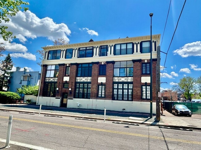 Primary Photo - Charming Historic Condo in the Heart of Up...