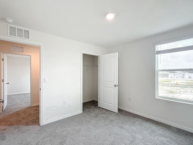 Building Photo - NEW HOME: 5/3: OCALA CROSSINGS SOUTH