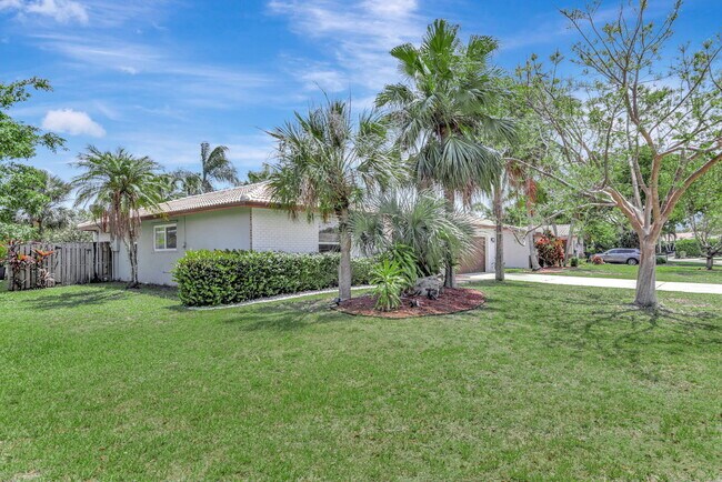 Building Photo - 9062 NW 20th Manor