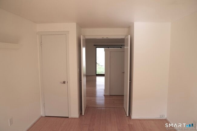 Building Photo - 3 Edgewood Cir