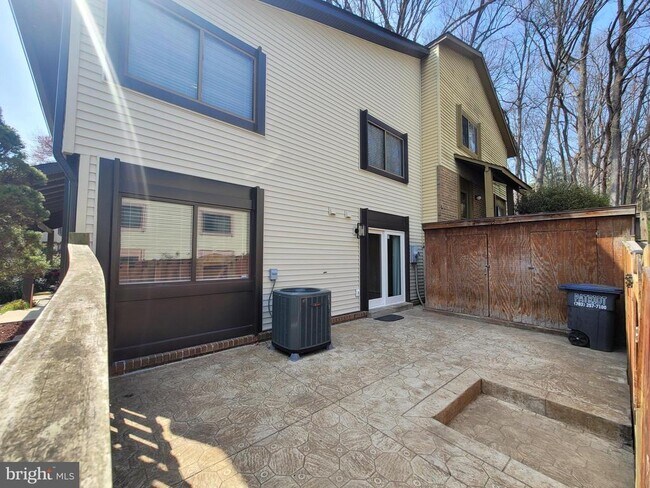 Building Photo - 5674 Oak Tanager Ct