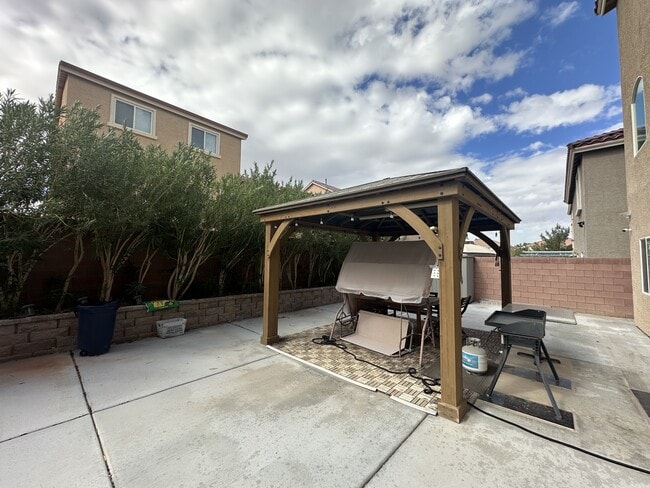 Building Photo - 8125 Crimson Creek Ct