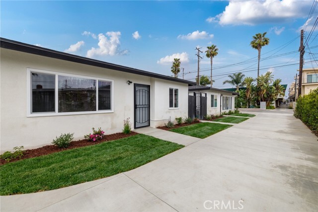 Building Photo - 13933 Doty Ave