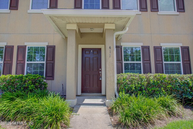 Primary Photo - 417 Oasis Ln