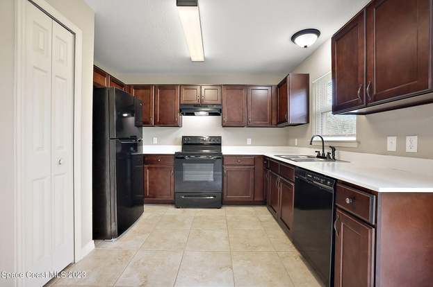 Building Photo - 14848 SW 47th Ct