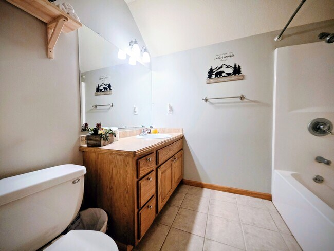 Building Photo - 4506 Kelsey Dr