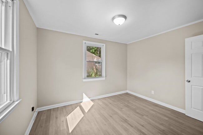 Building Photo - 103 Robin Rd