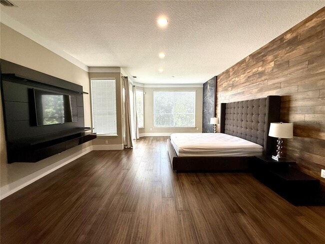 Building Photo - 2113 Grove Point Ln