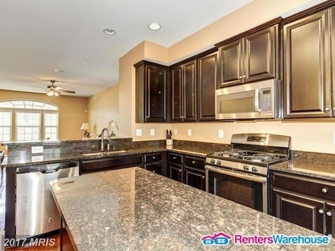 Building Photo - 7303 Old Calvary Rd