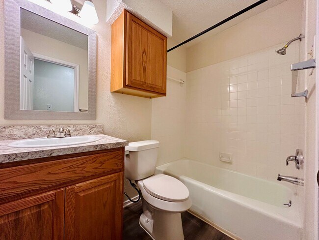 Building Photo - 9308 Kempler Dr