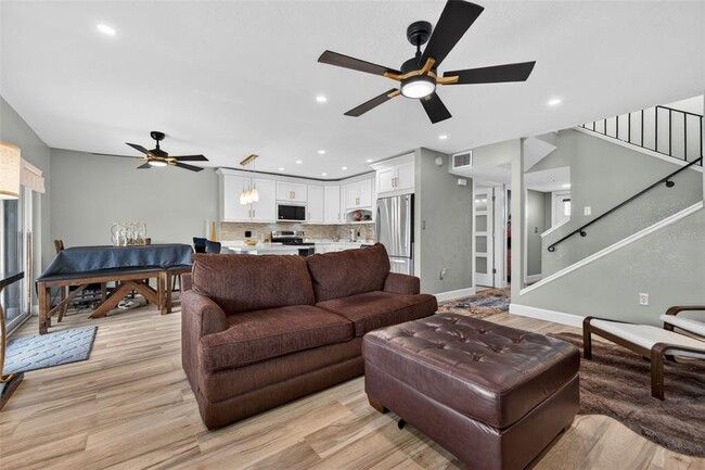 Building Photo - 6537 Cape Hatteras Way NE
