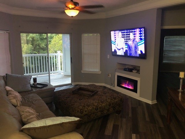 Building Photo - 1300 Park W Blvd