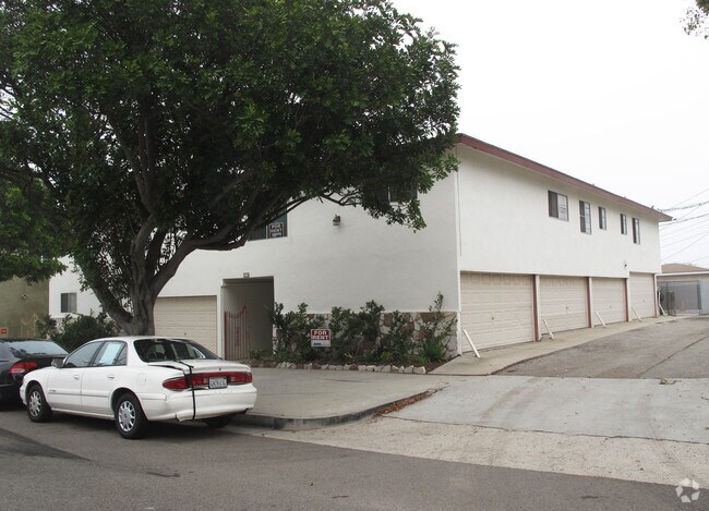Building Photo - 2214 S. Leland St.