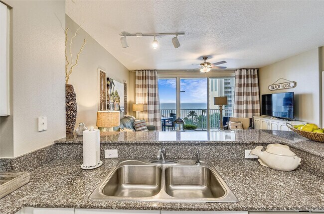 Building Photo - 104 Gulfside Ct