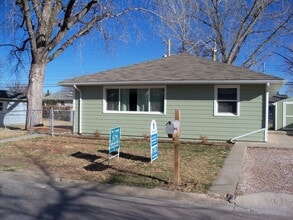 Building Photo - 3214 Harmony Ln